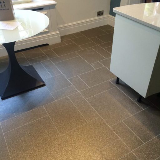 LVT 7