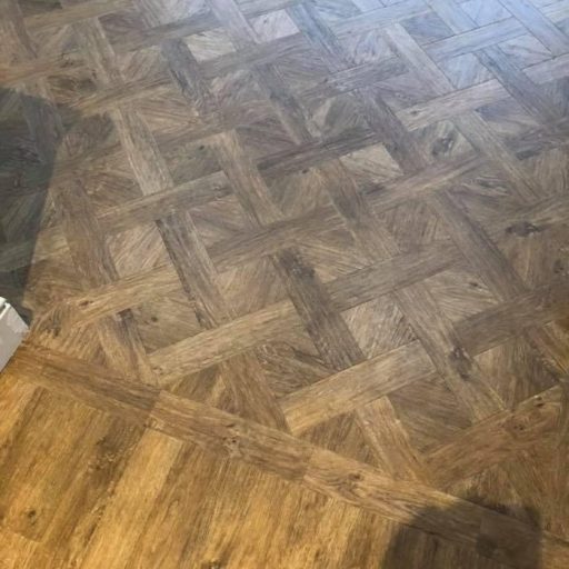 LVT 9